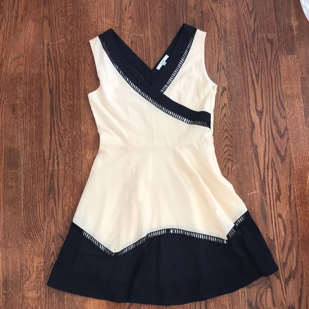 SOLD Fit and flare dress☘️☘️